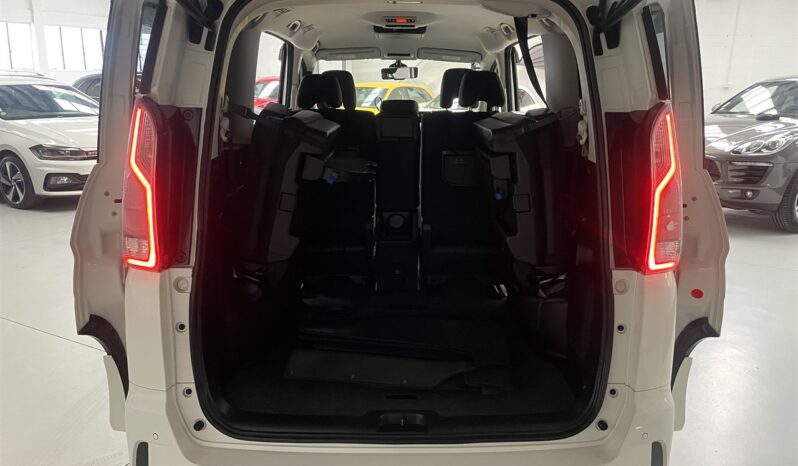 
								Nissan SERENA HIGHWAY STAR 5D 2017 full									