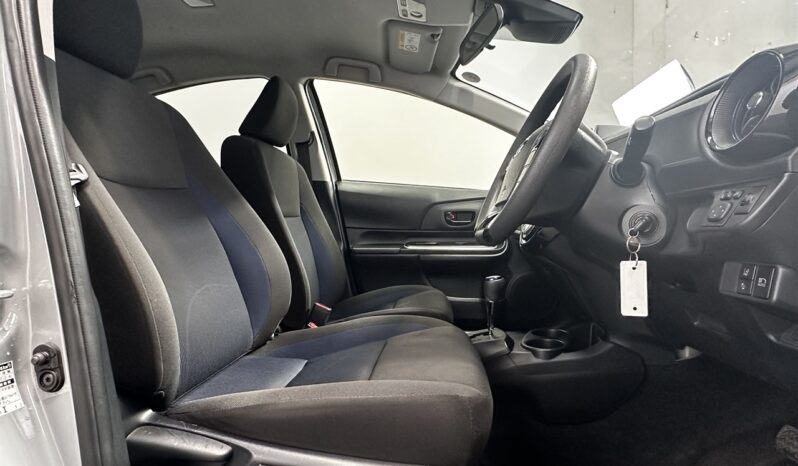
								Toyota AQUA S 2021 full									