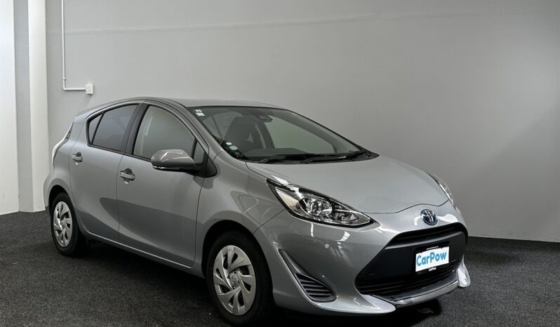 
								Toyota AQUA S 2021 full									