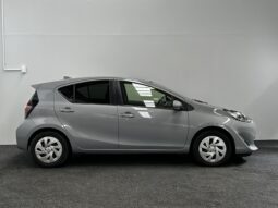 
										Toyota AQUA S 2021 full									