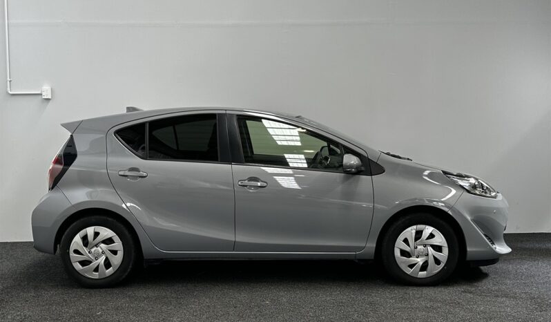
								Toyota AQUA S 2021 full									