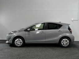 
										Toyota AQUA S 2021 full									
