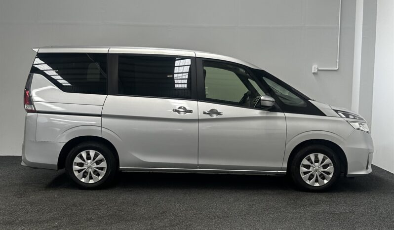 
								Nissan SERENA B 2018 full									