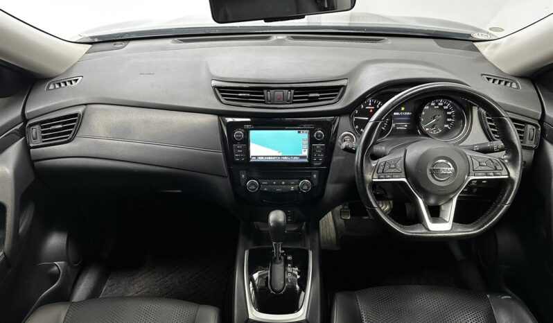 
								Nissan X-TRAIL 20X 2017 full									