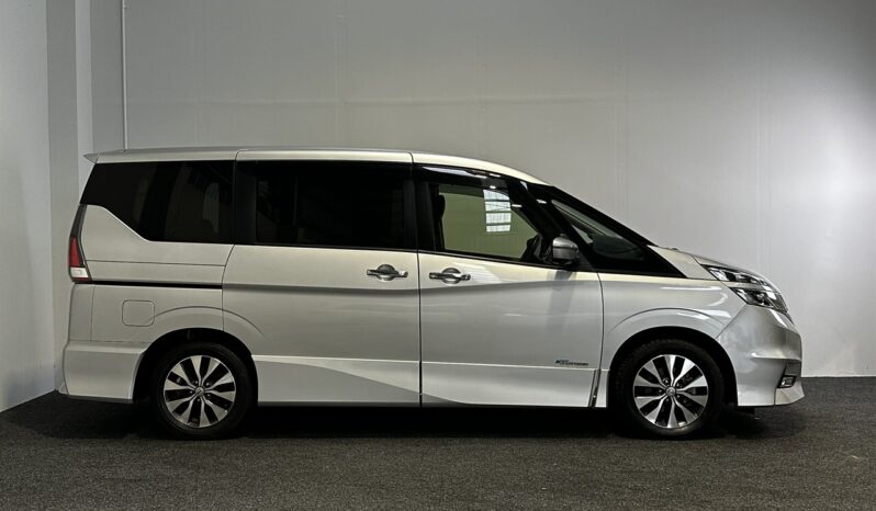 
								Nissan SERENA Highway Star -V Selection II 2017 full									