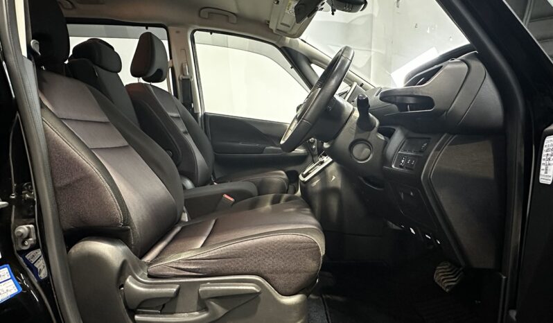 
								Nissan SERENA Highway Star – V Selection 2 2019 full									