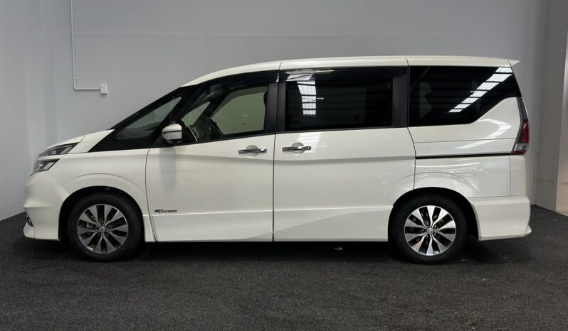 
								Nissan SERENA HIGHWAY STAR V SELECTION 2017 full									