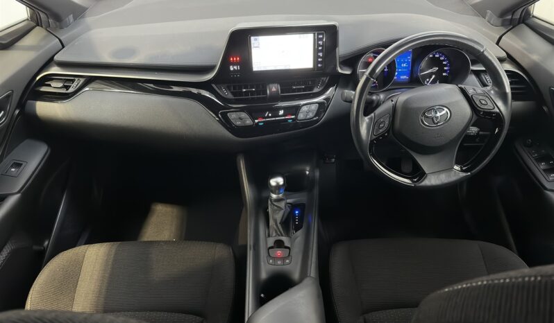 
								Toyota C-HR S LED Package 2019 full									