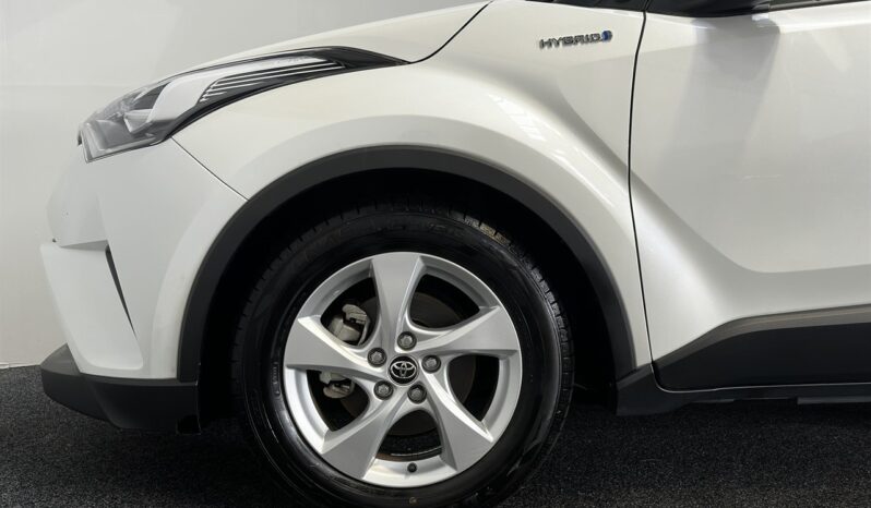 
								Toyota C-HR S LED Package 2019 full									