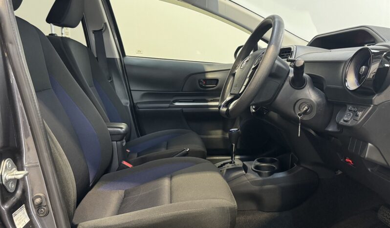 
								Toyota AQUA S 2019 full									