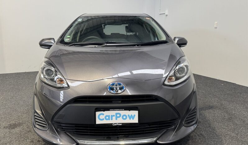 
								Toyota AQUA S 2019 full									