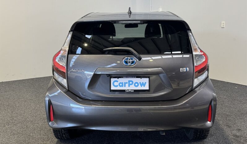 
								Toyota AQUA S 2019 full									