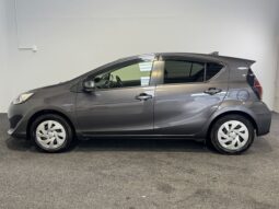 
										Toyota AQUA S 2019 full									