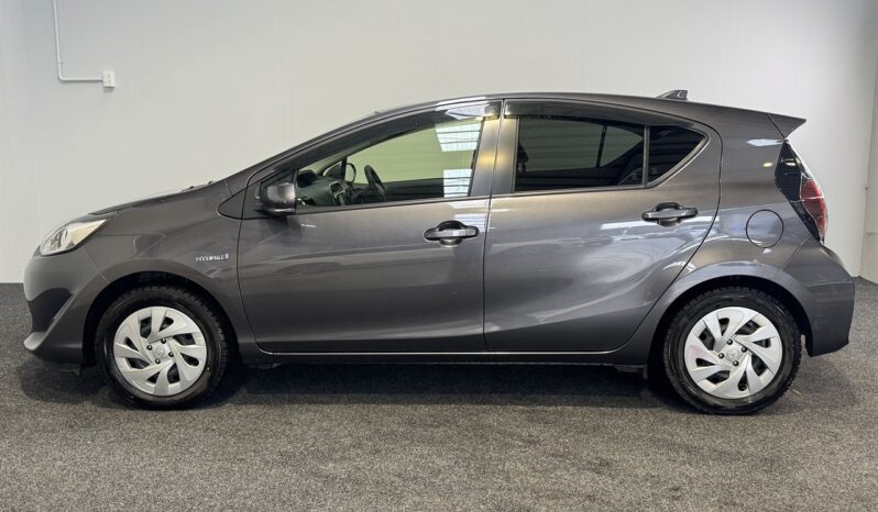 
								Toyota AQUA S 2019 full									
