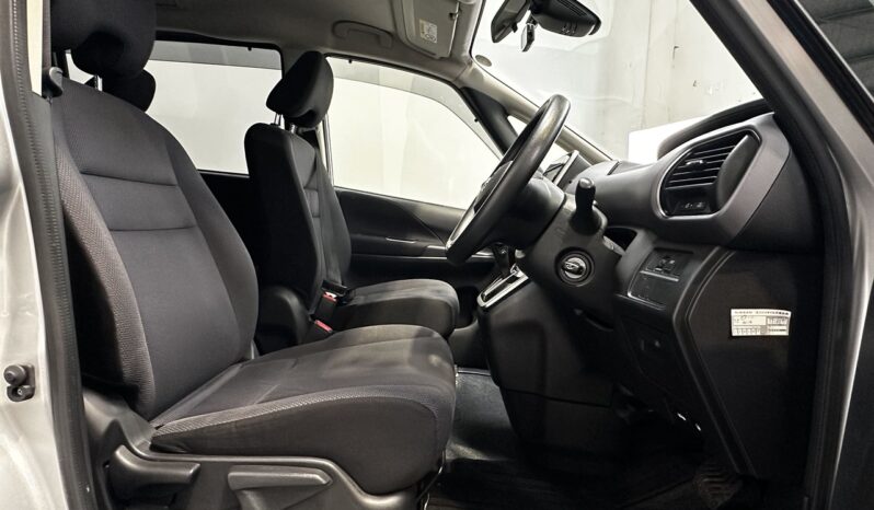 
								Nissan SERENA  2017 full									
