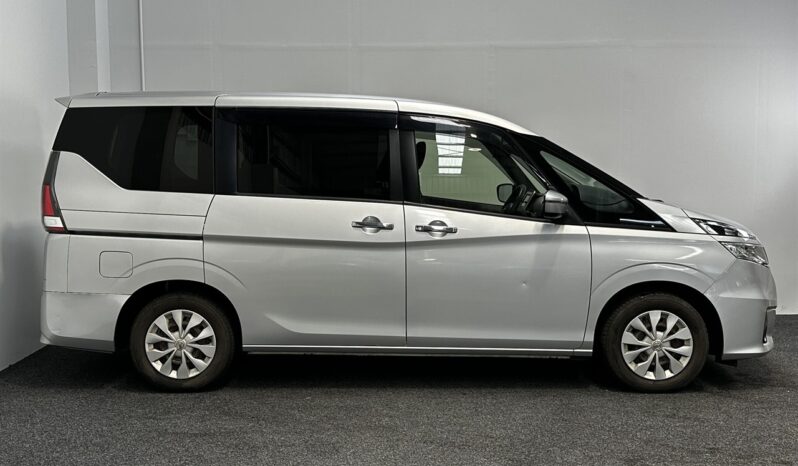 
								Nissan SERENA  2017 full									