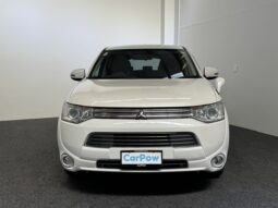 
										Mitsubishi OUTLANDER PHEV G 2013 full									