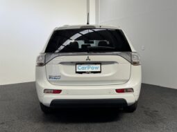 
										Mitsubishi OUTLANDER PHEV G 2013 full									