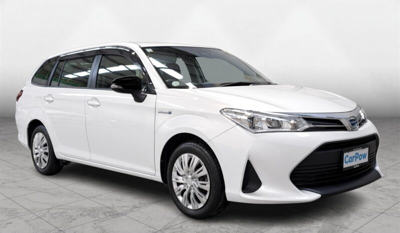 
								Toyota Corolla FIELDER HYBRID 2018 full									