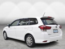 
										Toyota Corolla FIELDER HYBRID 2018 full									