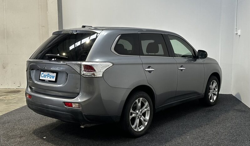 
								Mitsubishi Outlander 24G Navi Package 4WD 2013 full									