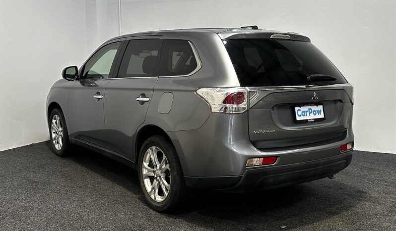 
								Mitsubishi Outlander 24G Navi Package 4WD 2013 full									
