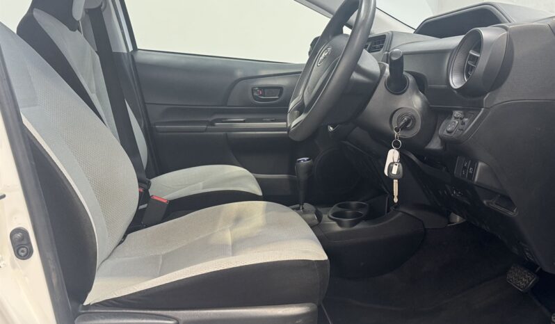 
								Toyota AQUA HYBRID 2021 full									