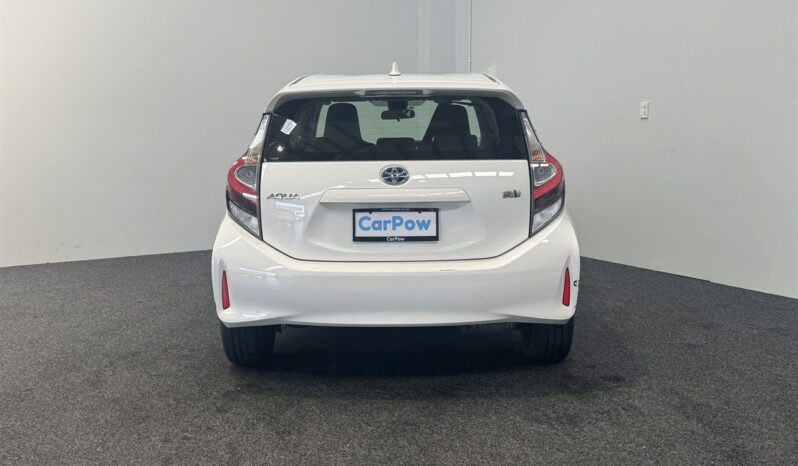 
								Toyota AQUA HYBRID 2021 full									
