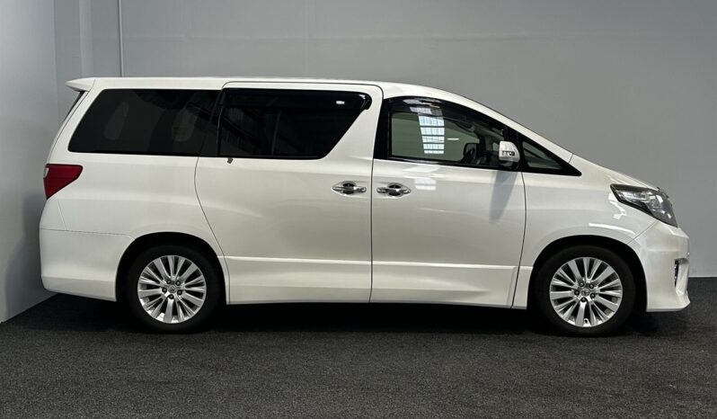 
								Toyota Alphard 240S 2012 full									