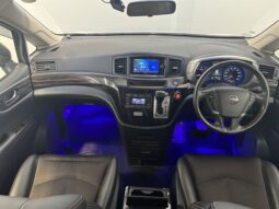 
										Nissan ELGRAND 250 Highway Star 2015 full									