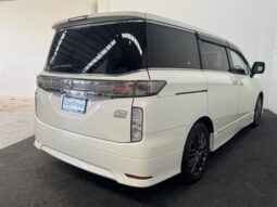 
										Nissan ELGRAND 250 Highway Star 2015 full									