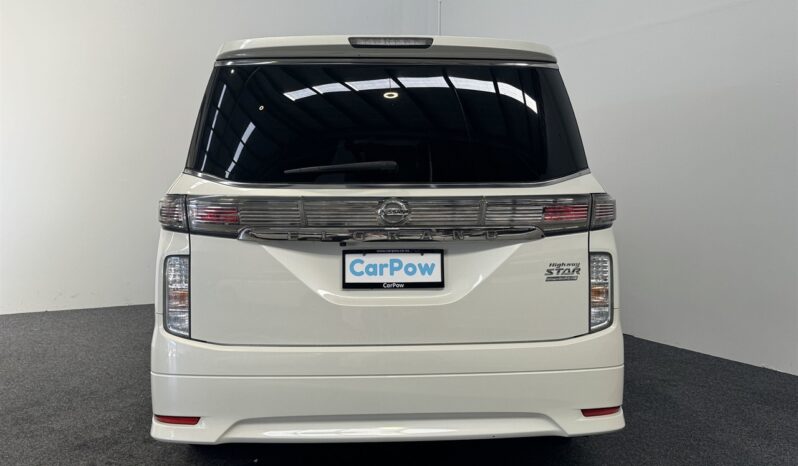 
								Nissan ELGRAND 250 Highway Star 2015 full									