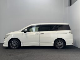 
										Nissan ELGRAND 250 Highway Star 2015 full									