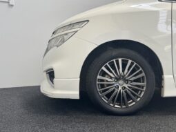 
										Nissan ELGRAND 250 Highway Star 2015 full									